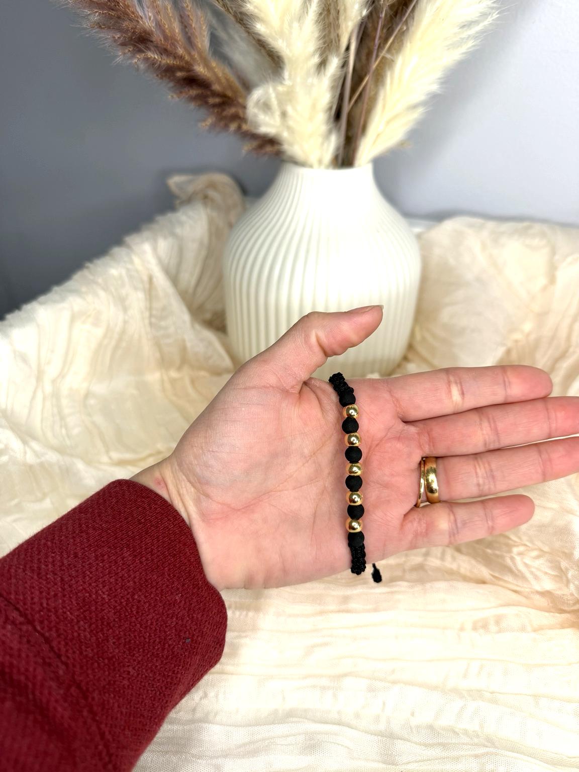 Pulsera con Balines de Oro 18K – Ajustable